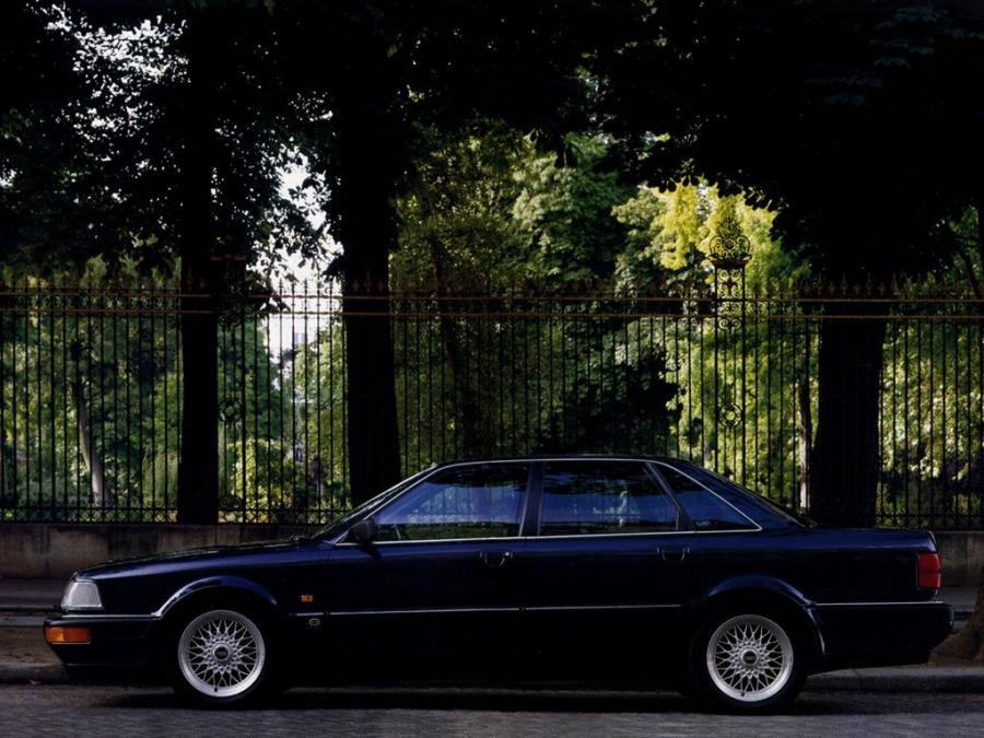  Audi V8 1988 года  (фото 7 из 23)